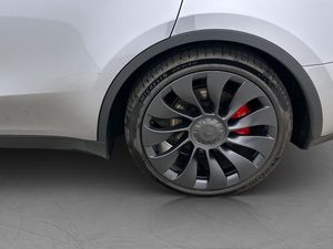 Tesla Model Y bild 30