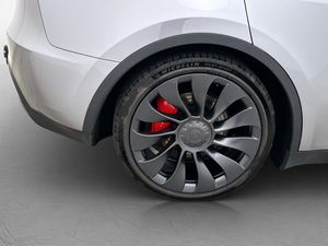 Tesla Model Y bild 31