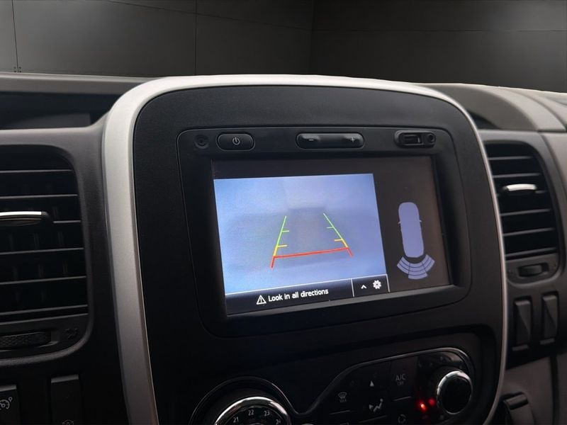 Nissan NV300 bild 19