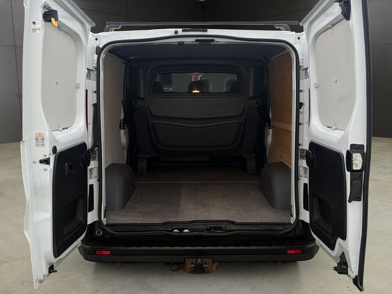 Nissan NV300 bild 11