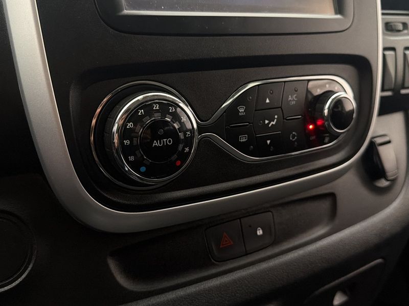 Nissan NV300 bild 22