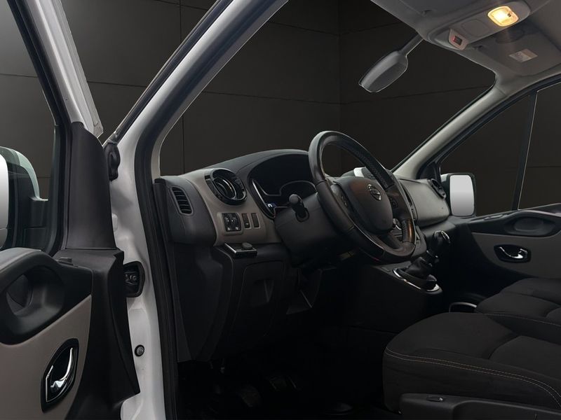 Nissan NV300 bild 12