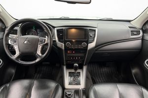 Mitsubishi L200 bild 18