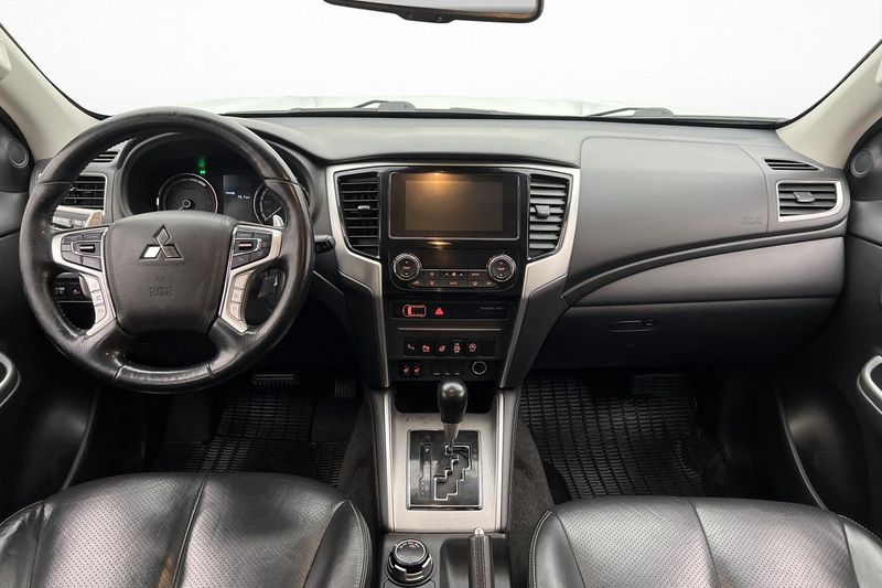 Mitsubishi L200 bild 18