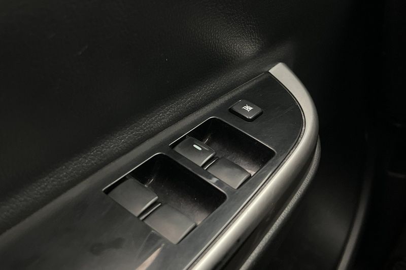 Mitsubishi L200 bild 36