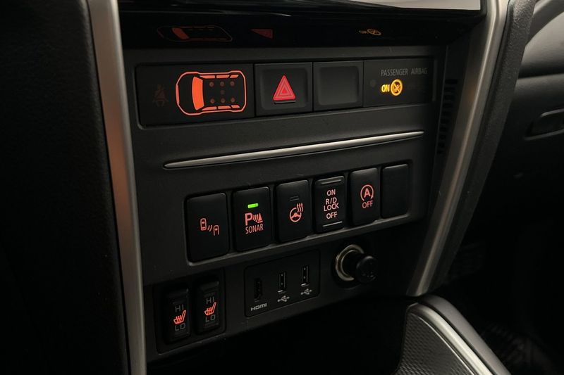 Mitsubishi L200 bild 30