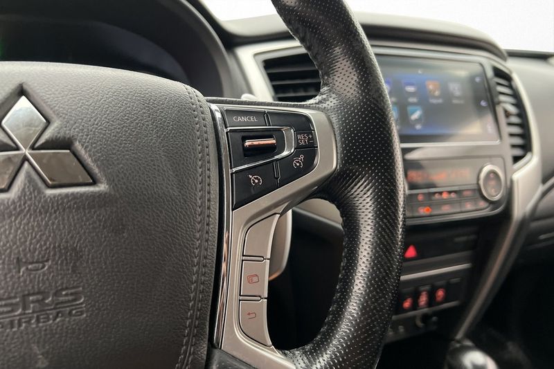 Mitsubishi L200 bild 23