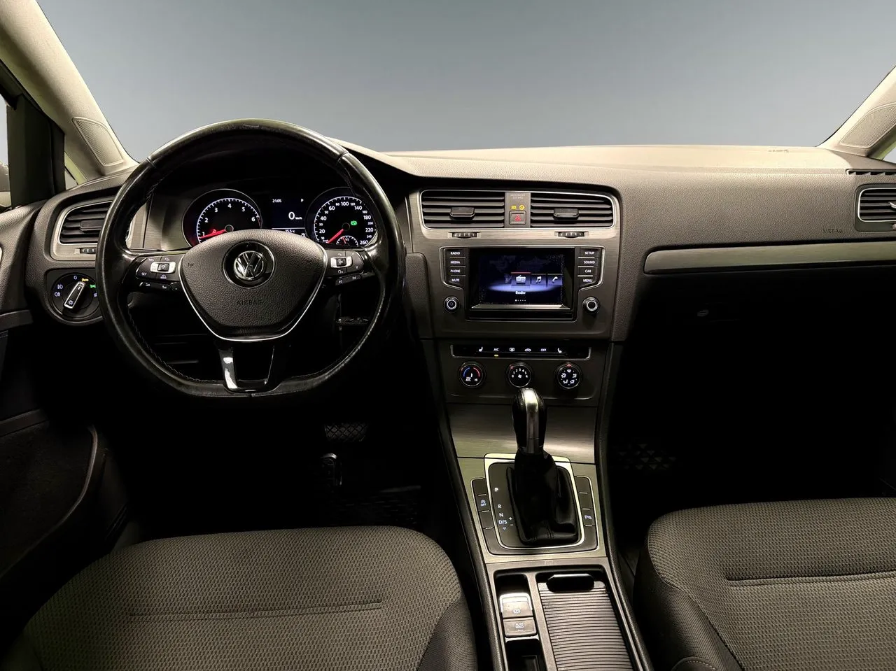 Vehicle image 7