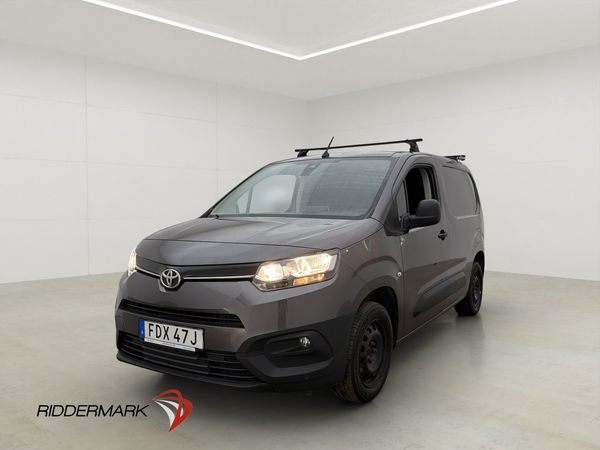 Toyota Proace city 1.5D Värmare Drag B-Kamera CARPLAY Moms - 2021