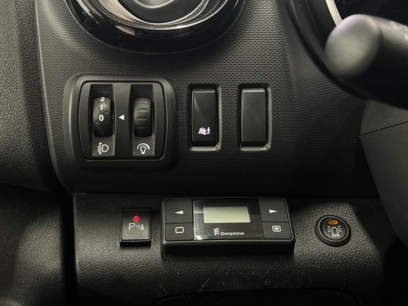 Renault Trafic bild 16