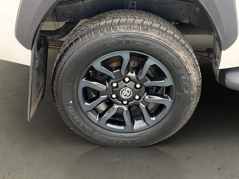 Toyota Hilux bild 33
