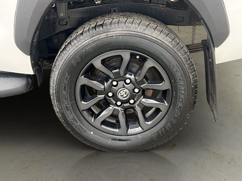 Toyota Hilux bild 32