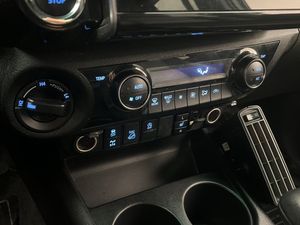 Toyota Hilux bild 25