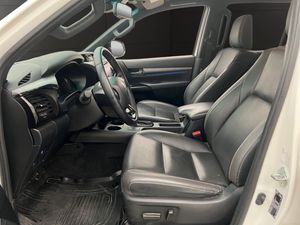 Toyota Hilux bild 16