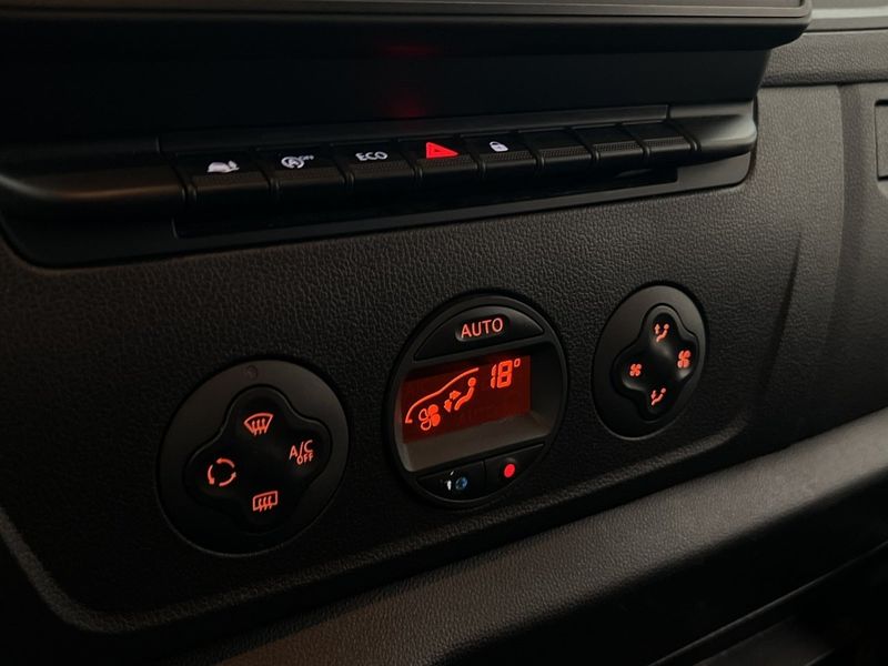 Renault Master bild 26
