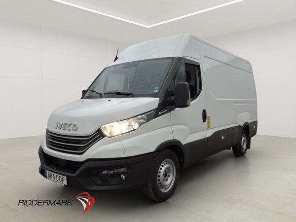 Iveco Daily L3H2 2.3JTD FLYTTBIL Värm 3-Sit Farthållare MOMS - 2023