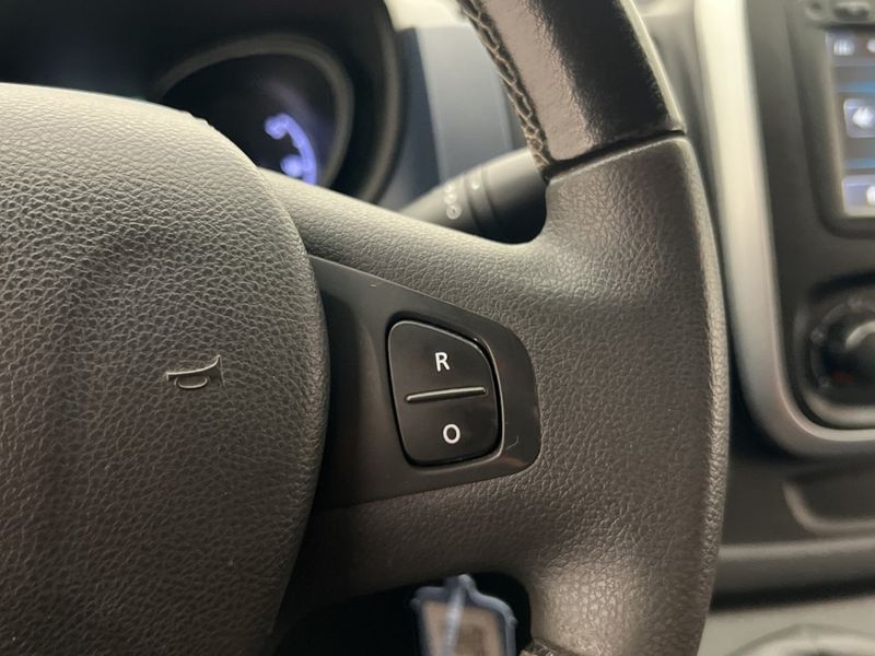 Opel Vivaro bild 16