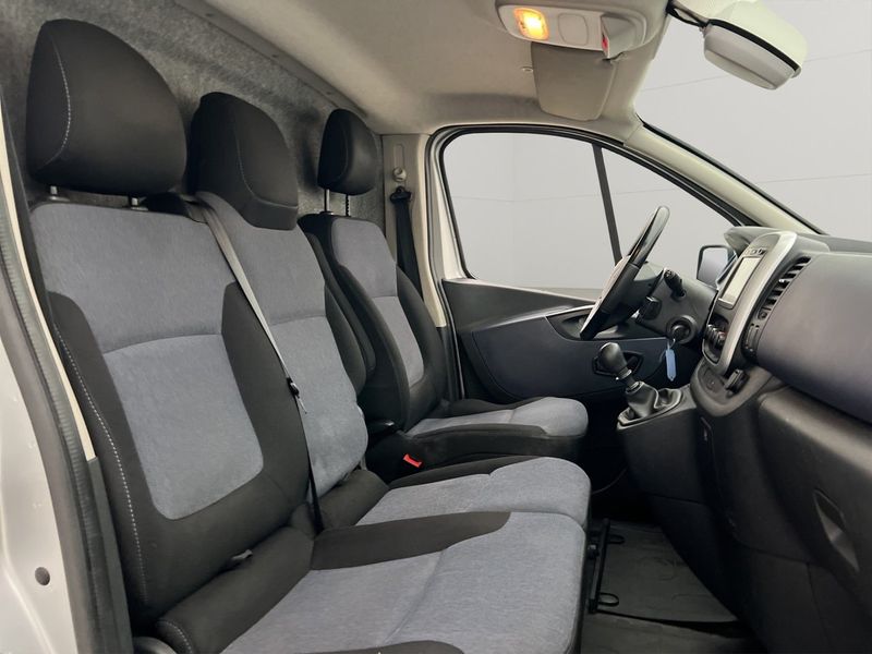 Opel Vivaro bild 20