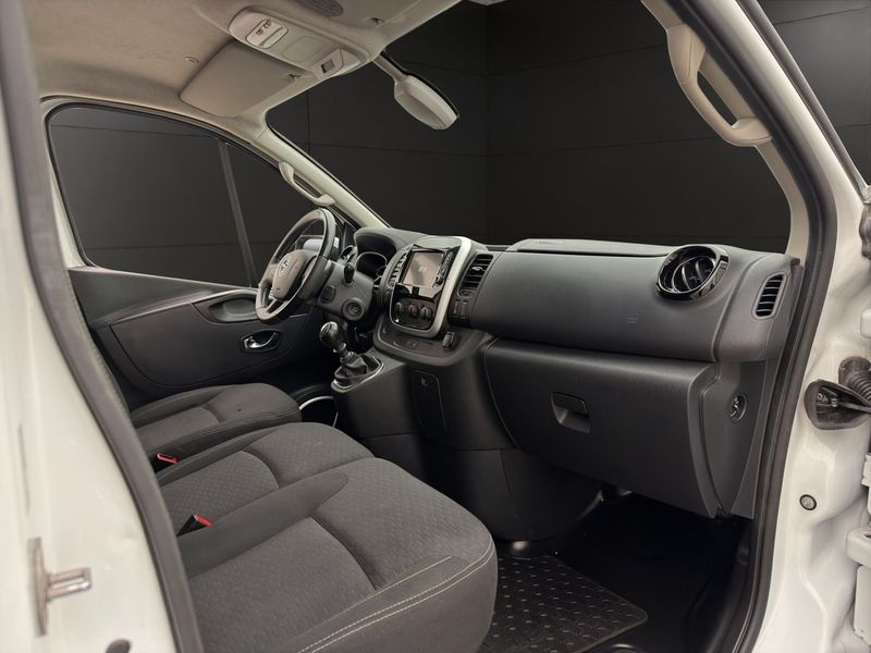 Opel Vivaro bild 22