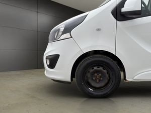 Opel Vivaro bild 24
