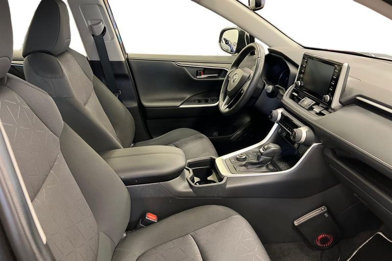 Toyota RAV4 bild 7