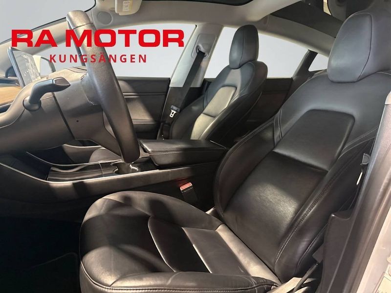 Tesla Model 3 bild 11