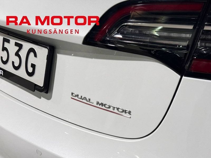 Tesla Model 3 bild 13