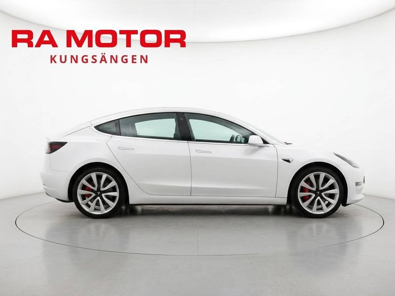Tesla Model 3 bild 3