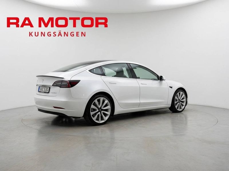 Tesla Model 3 bild 5