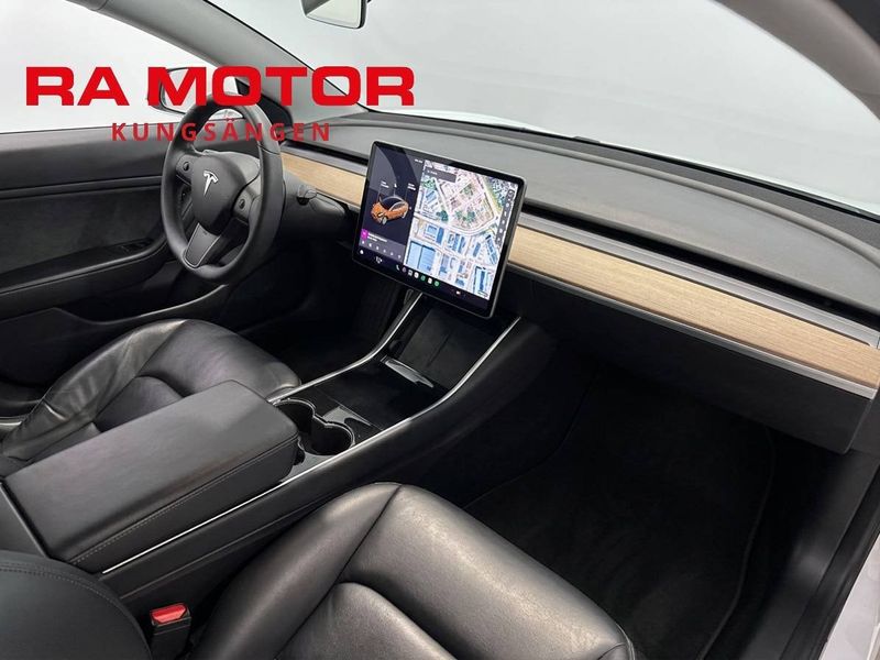 Tesla Model 3 bild 14