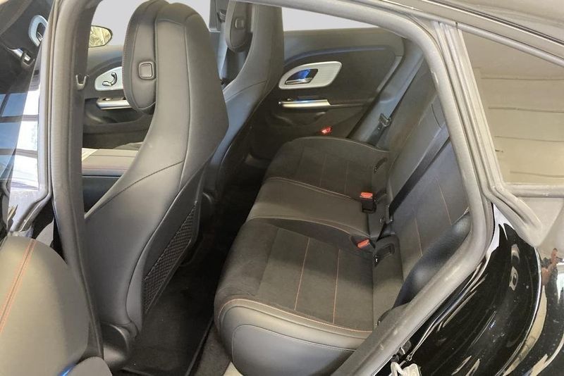 Mercedes CLA350 bild 9