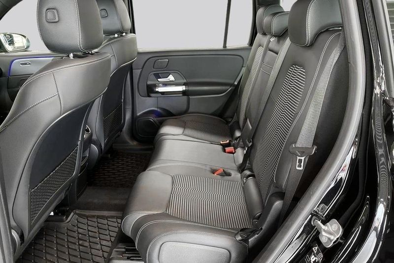 Mercedes EQB300 bild 9
