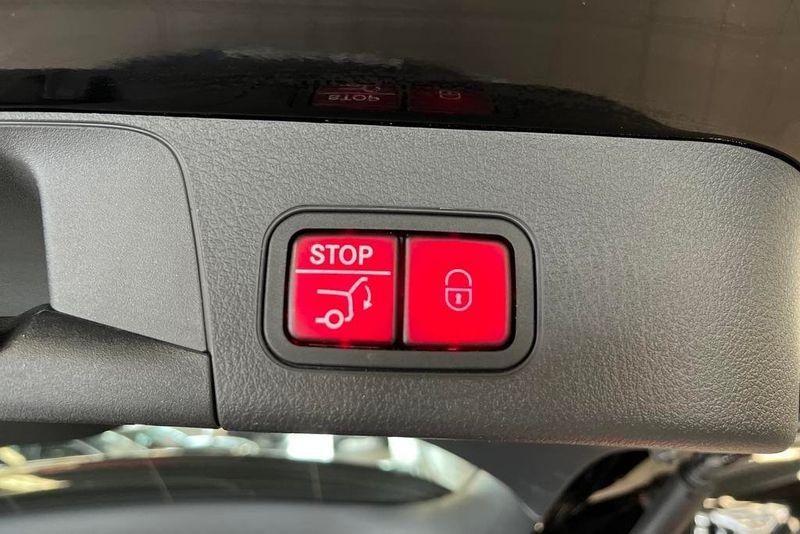 Mercedes EQB300 bild 15