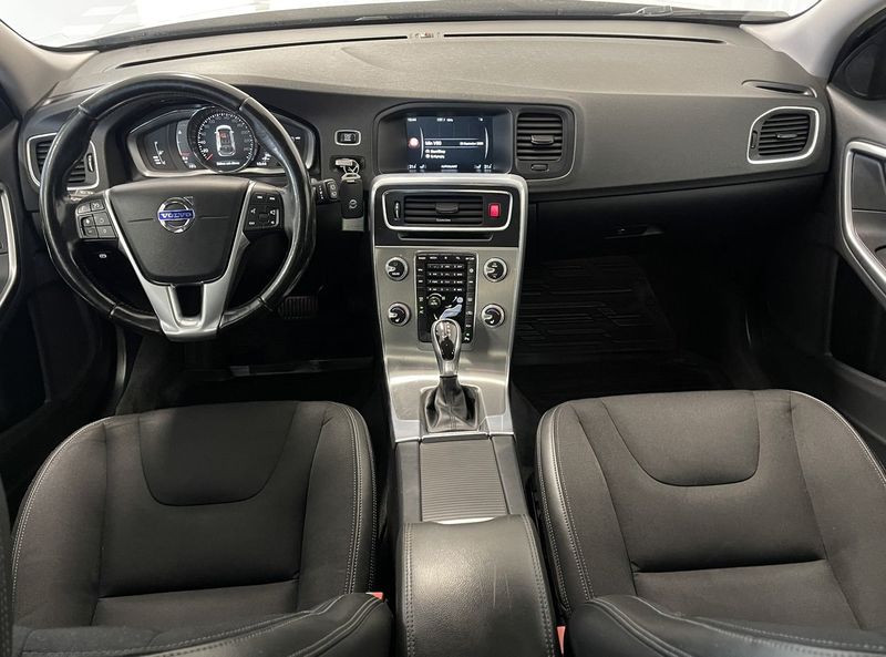 Volvo V60 bild 8