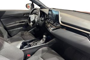 Toyota C-HR bild 7