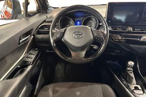 Toyota C-HR bild 11