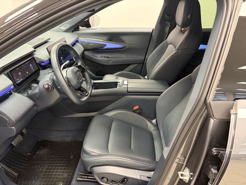 Lynk & Co 08 bild 8