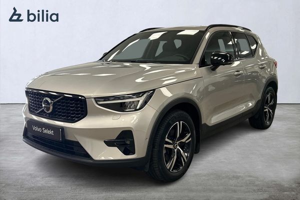Volvo XC40 B3 FWD Bensin Plus Dark | Dragkrok - 2025