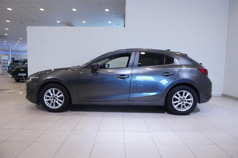 Mazda 3 bild 3