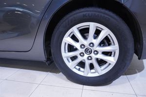 Mazda 3 bild 8