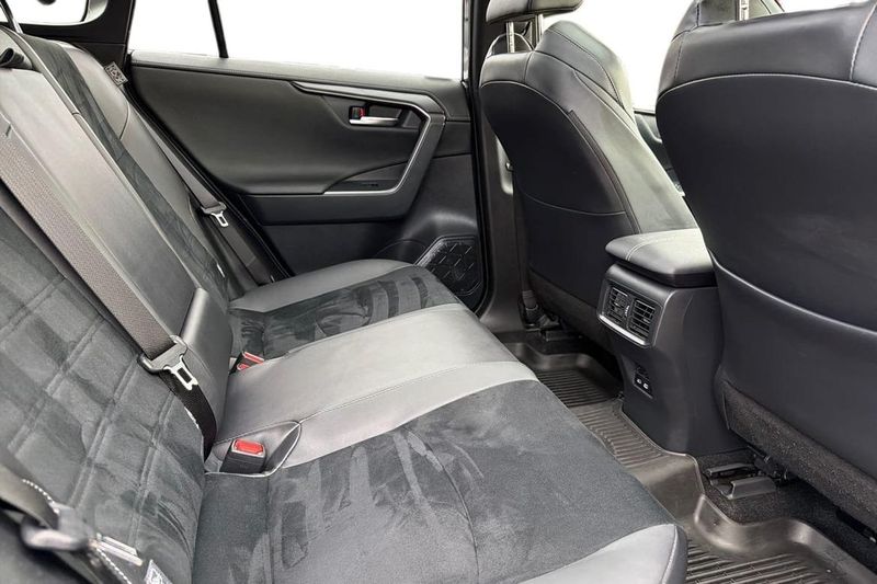 Toyota RAV4 bild 9