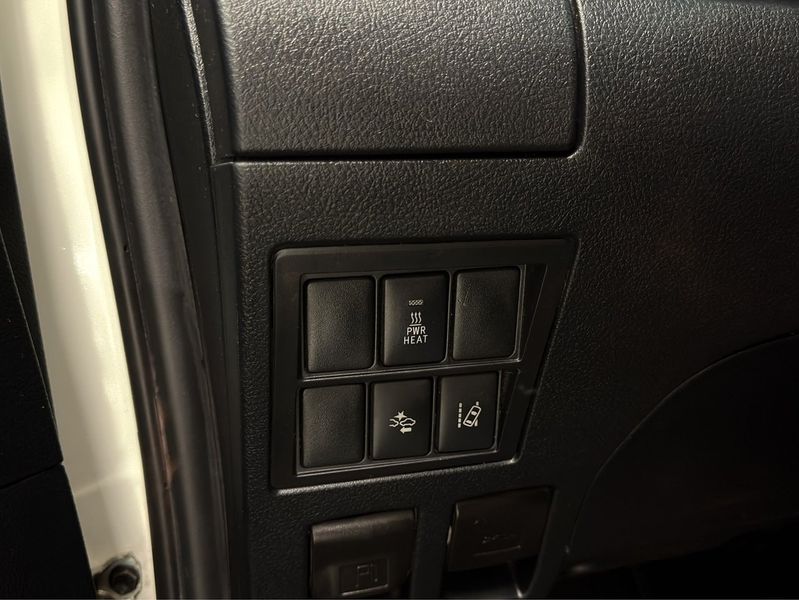 Toyota Hilux bild 12
