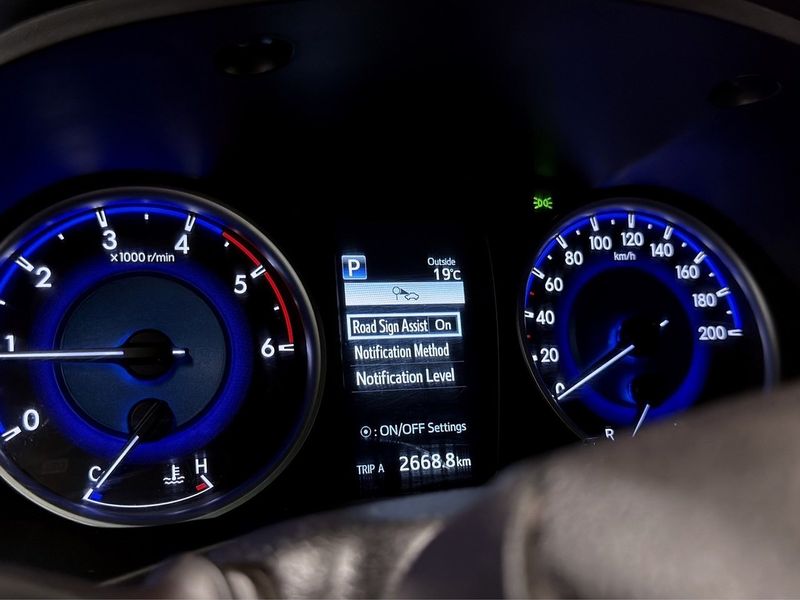 Toyota Hilux bild 19