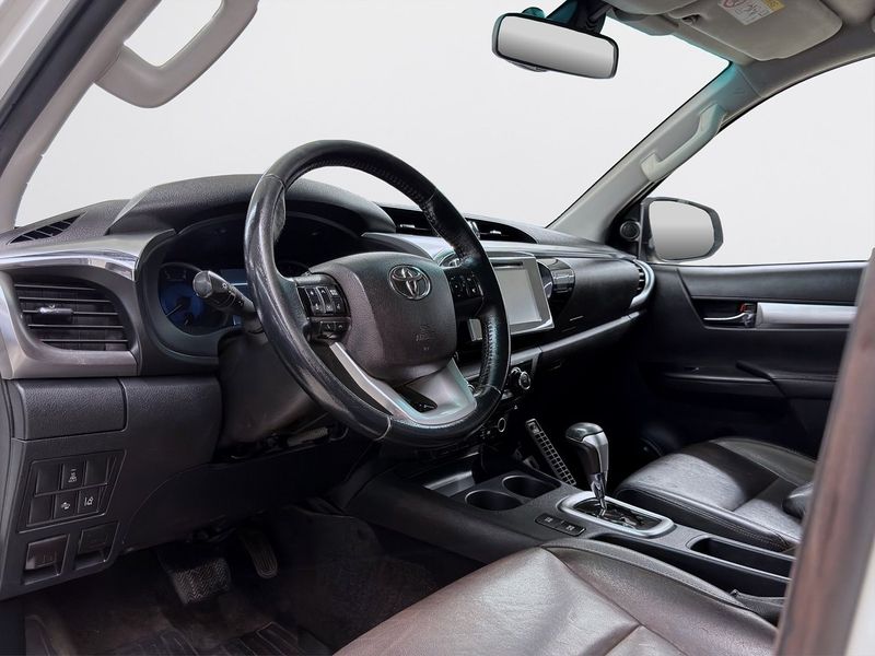Toyota Hilux bild 8