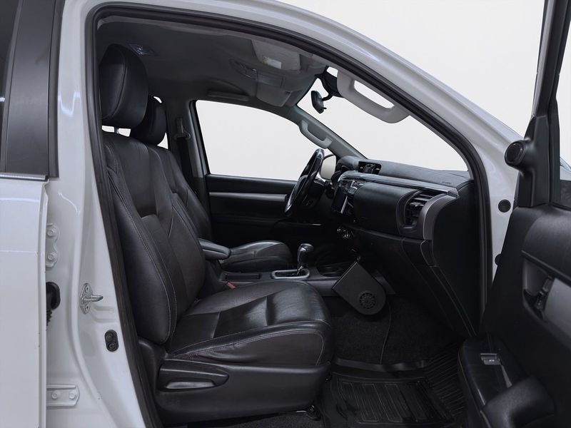 Toyota Hilux bild 14