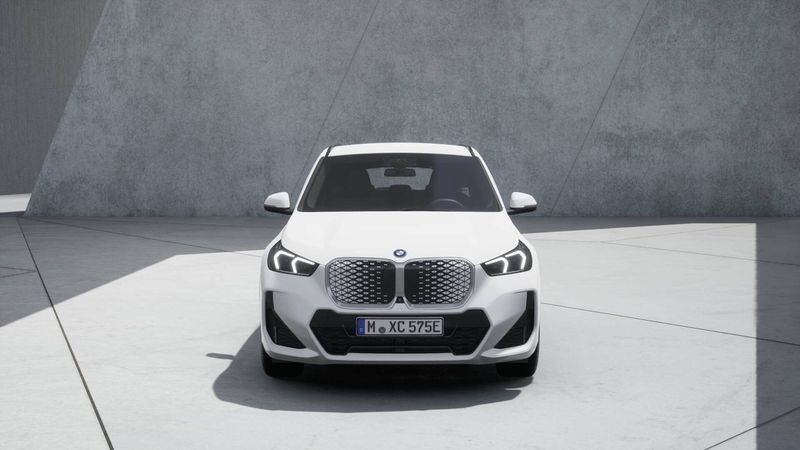 BMW iX1 bild 2