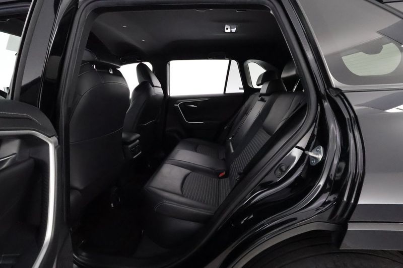 Toyota RAV4 bild 12