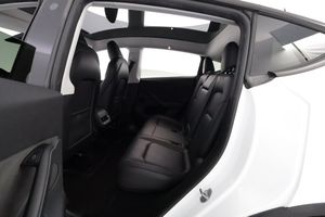Tesla Model Y bild 12