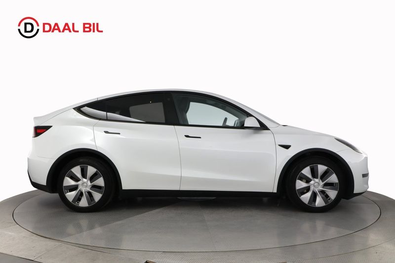 Tesla Model Y bild 5