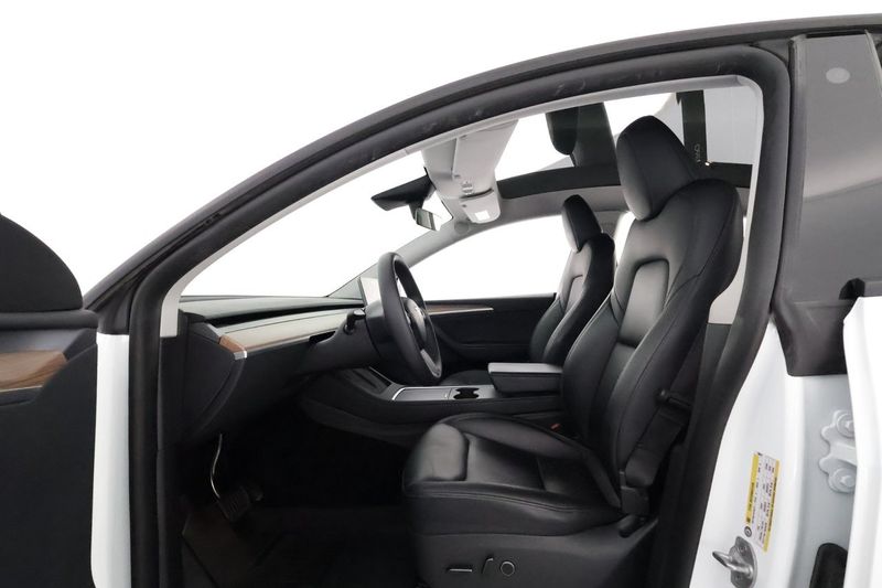Tesla Model Y bild 10